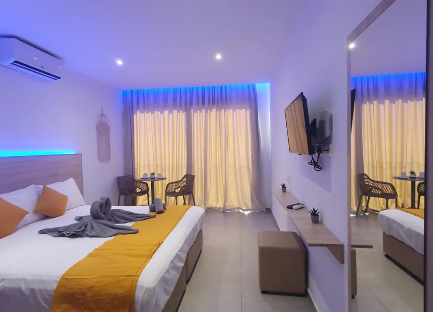 Sun Plaza Suites - Adults Only Aya Napa