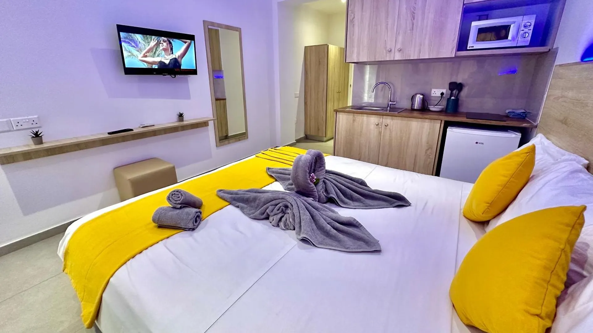 Sun Plaza Suites - Adults Only Aya Napa